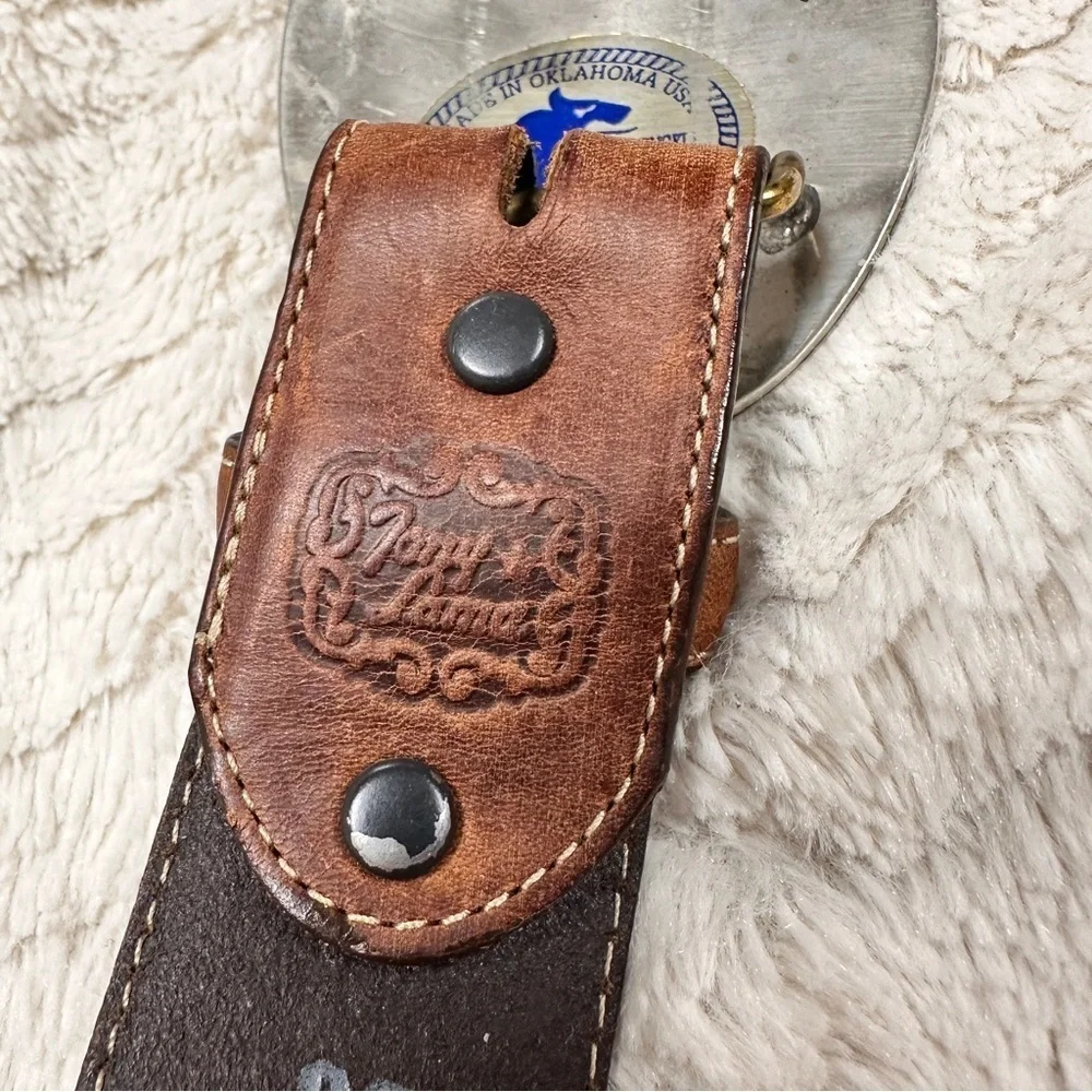 Vintage Tony Lama western  leather belt, End Of The Trail silver lbuckle, 38